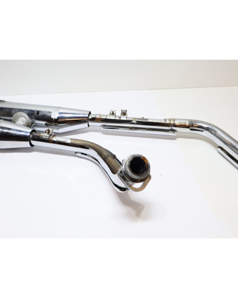 Yamaha XV 1600 Wild Star, avgassystem