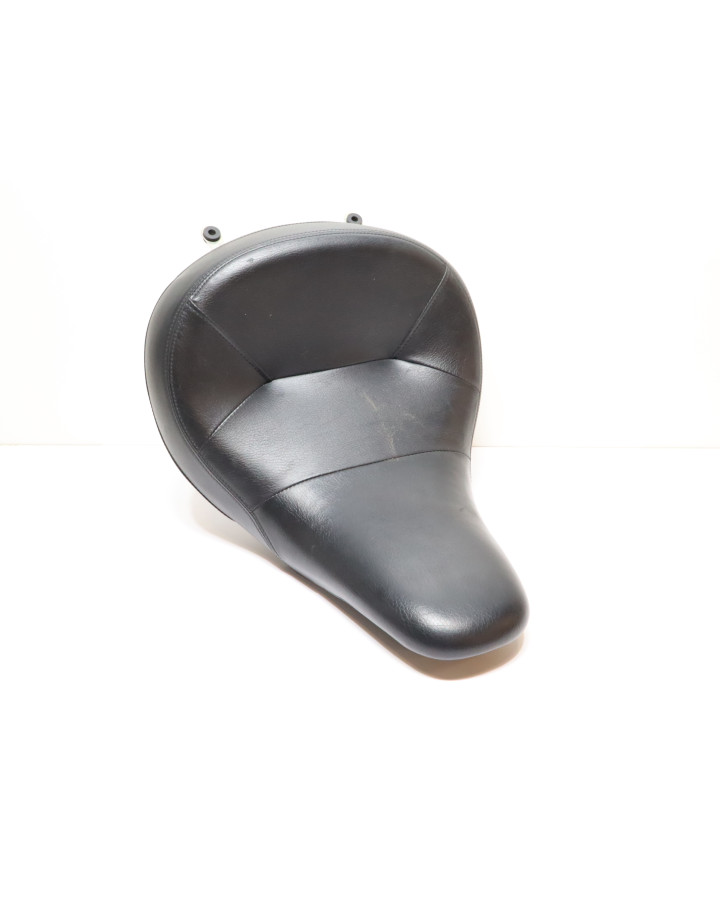 Kawasaki VN1700 Classic, sadel