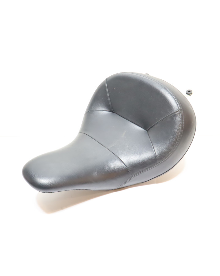 Kawasaki VN1700 Classic, sadel