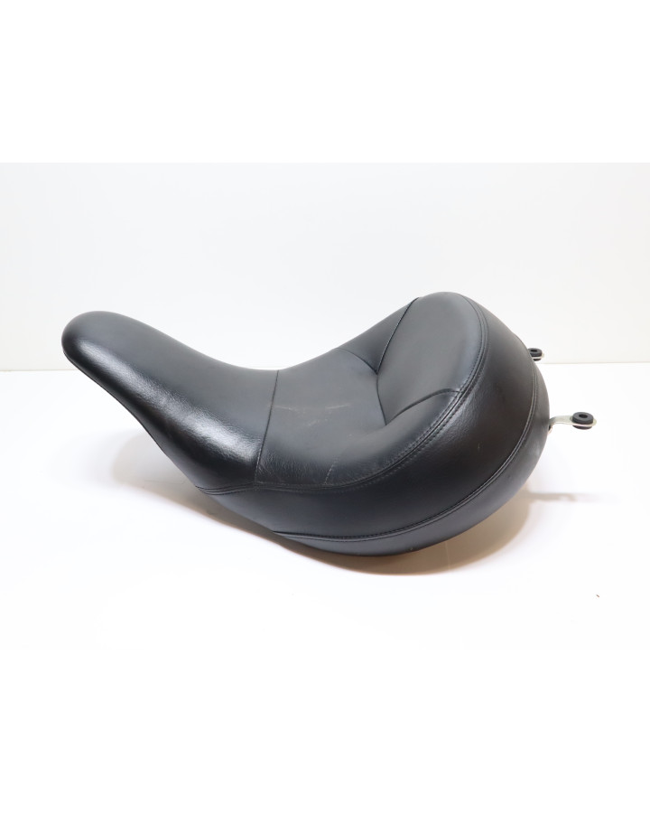 Kawasaki VN1700 Classic, sadel