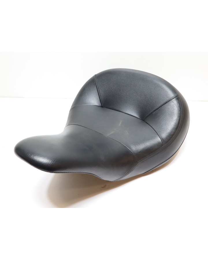 Kawasaki VN1700 Classic, sadel