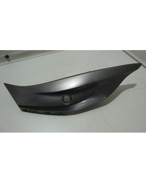 Kawasaki ZX-10R, bakre sidokåpa vänster