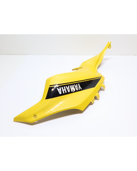 Yamaha MT-07, tankkåpa höger