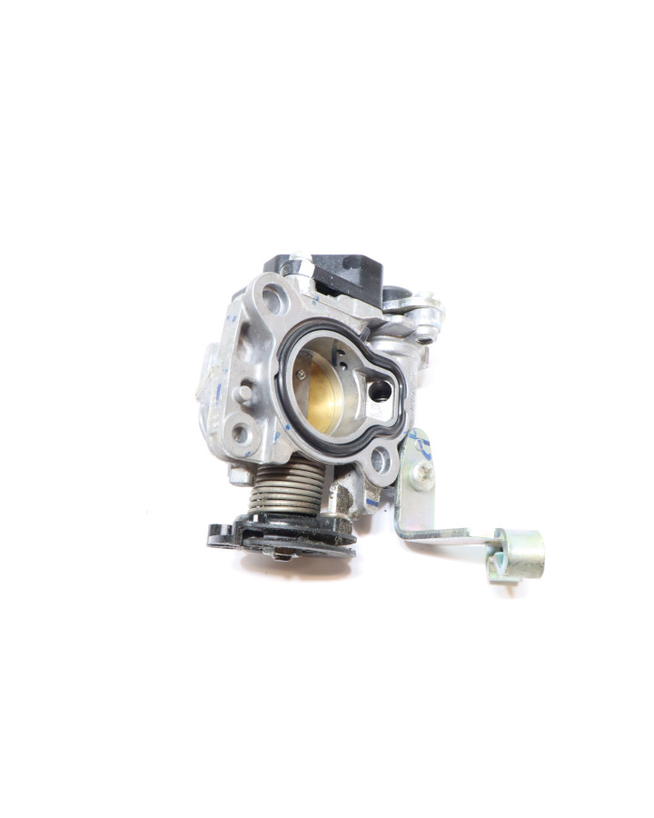 Kawasaki Ninja 125, gasspjäll/insprut