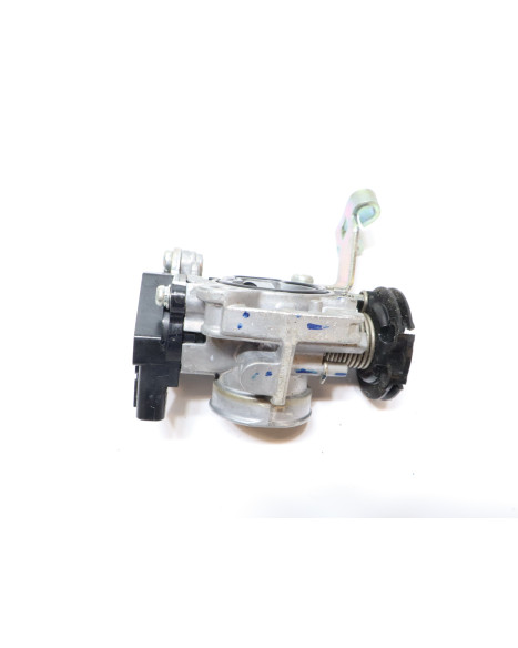 Kawasaki Ninja 125, gasspjäll/insprut