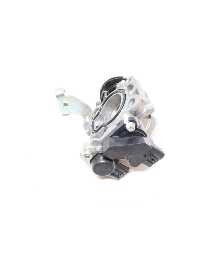 Kawasaki Ninja 125, gasspjäll/insprut