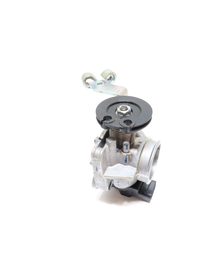 Kawasaki Ninja 125, gasspjäll/insprut