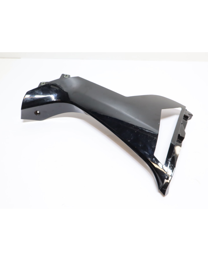 MotoCR Comet SP, nedre sidokåpa fram höger