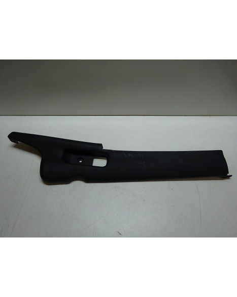 Hyosung Sense, nedre sidokåpa höger