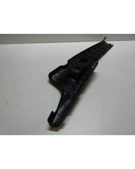 Hyosung Sense, nedre sidokåpa höger