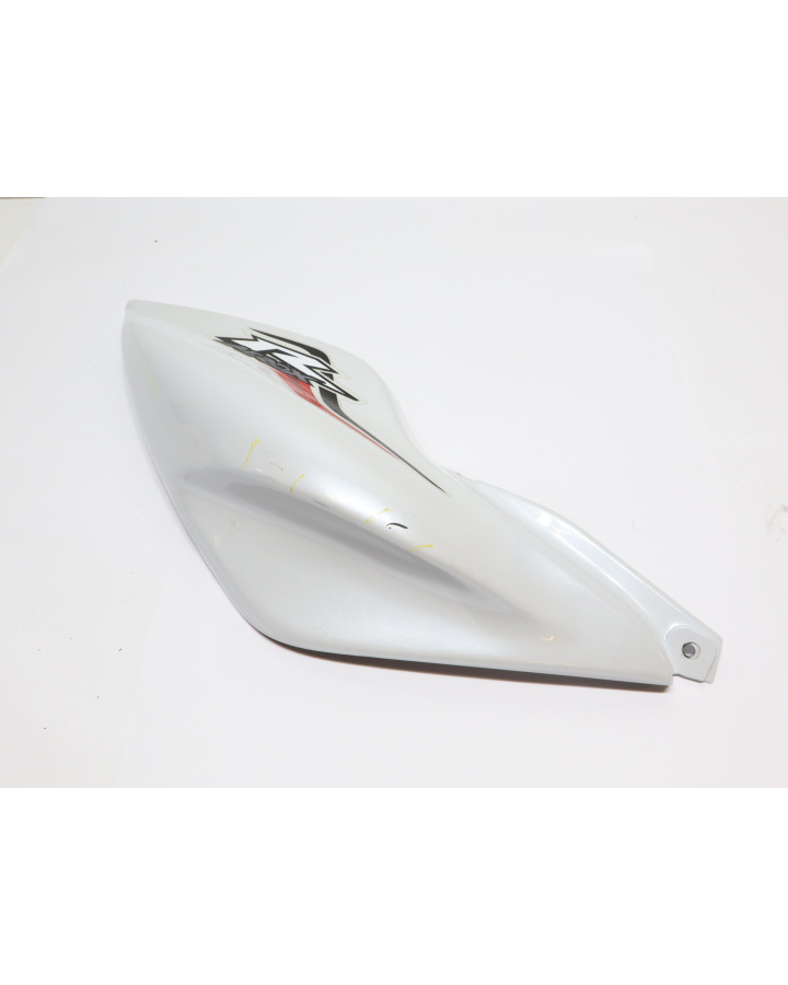 Yamaha Aerox, bakre sidokåpa höger