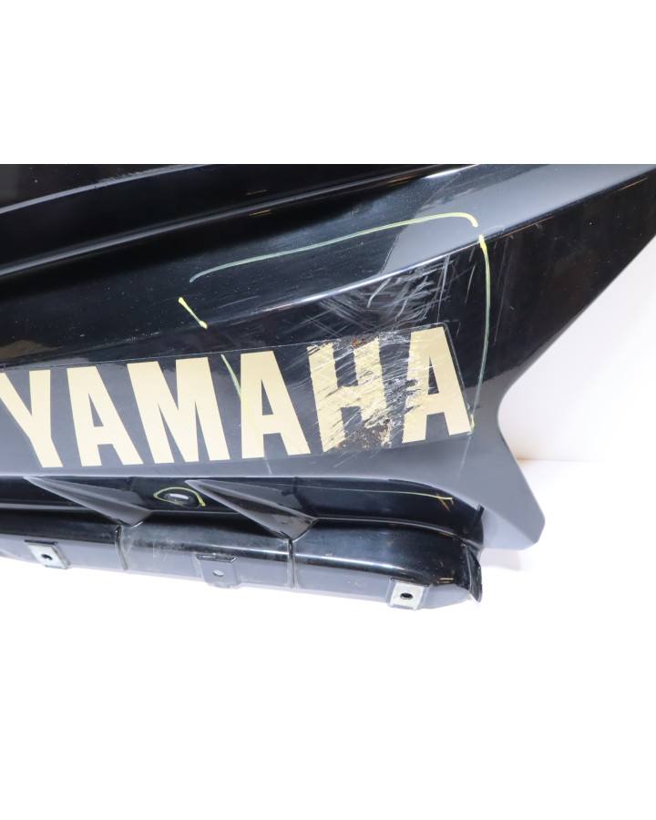 Yamaha YZF-R125, nedre sidokåpa vänster