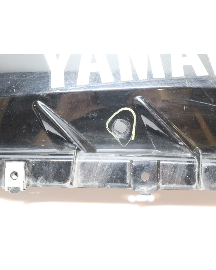 Yamaha YZF-R125, nedre sidokåpa vänster