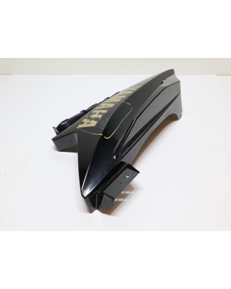 Yamaha YZF-R125, nedre sidokåpa vänster