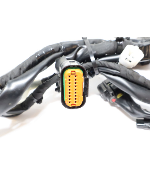 Suzuki GSX-S1000GT, främre kabelhärva 2