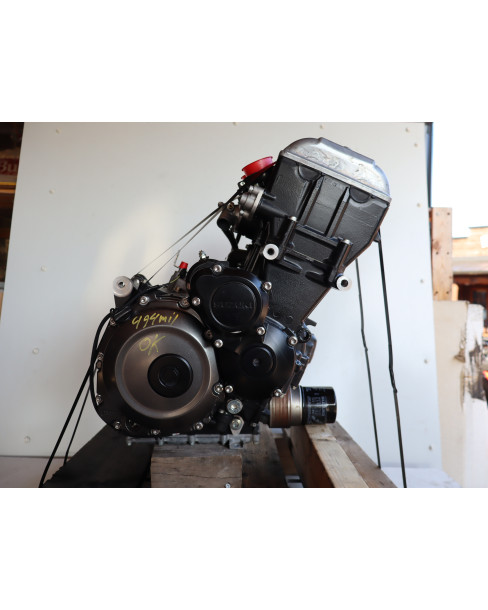 Suzuki GSX-S1000GT, motor 2