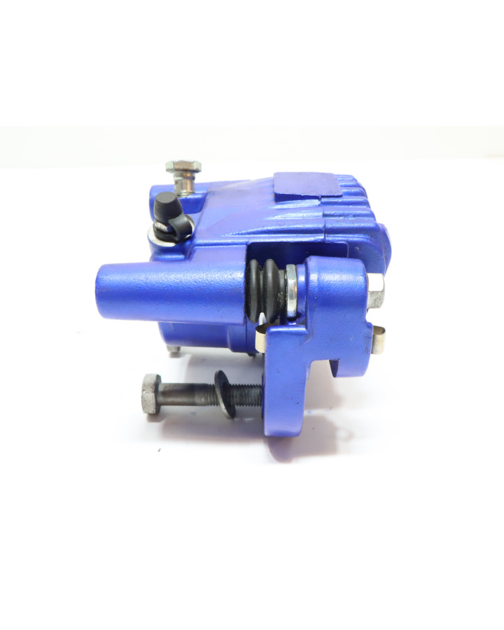 Aixam S8/S9, bromsok höger fram