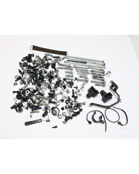 Suzuki GSX-S1000GT, skruvkit 2