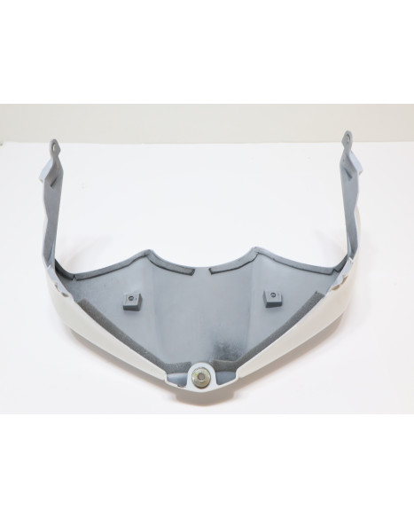 Yamaha YZF-R6, främre tankkåpa