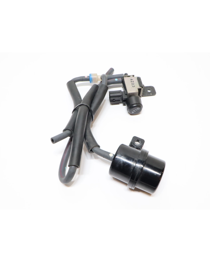 Yamaha MT-07, luftsolenoid