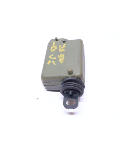 Ligier JS50, centrallåsmotor