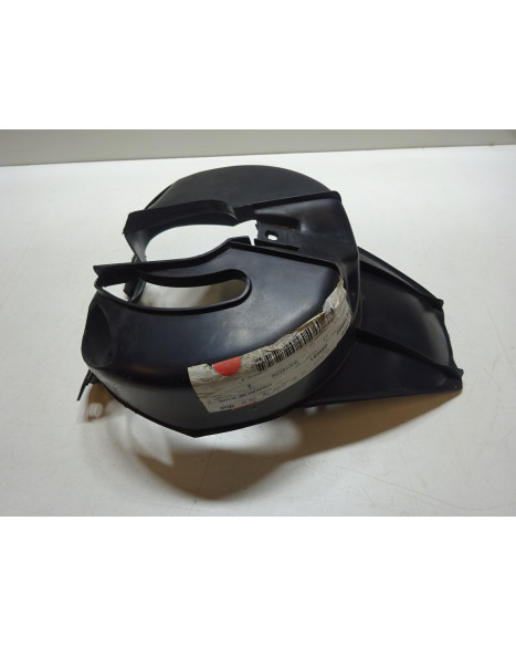 Piaggio Typhoon, innerskärm över gaffel