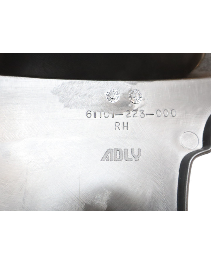 Adly ATV 300U II, nedre stänkskärm höger fram