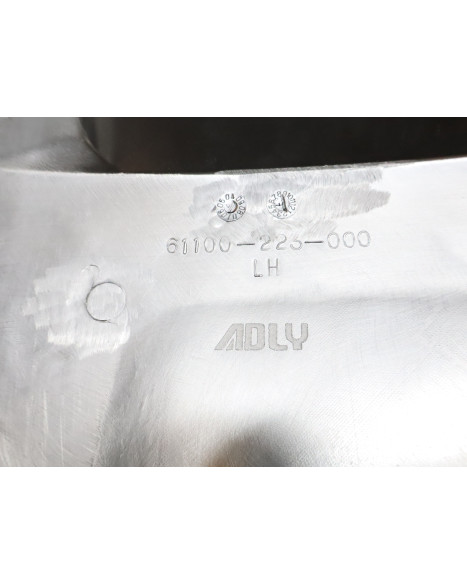 Adly ATV 300U II, nedre stänkskärm vänster fram