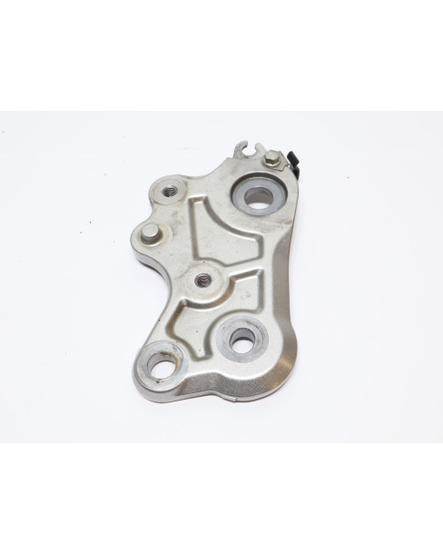 Yamaha MT-07, ramfäste höger 2