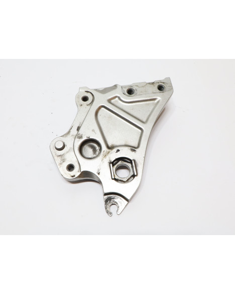 Yamaha MT-07, ramfäste vänster