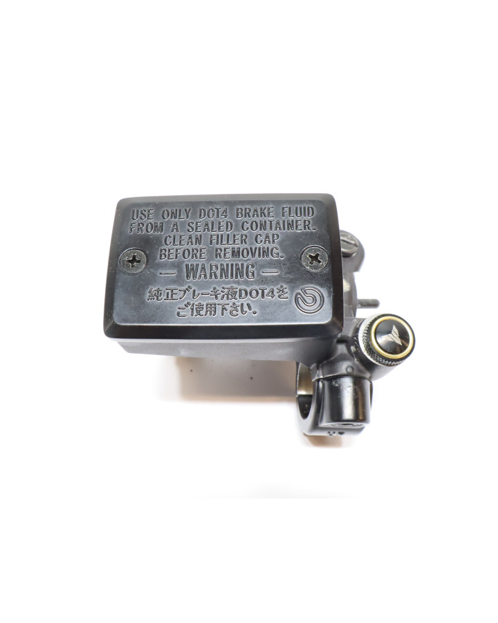 Yamaha MT-07, bromscylinder fram