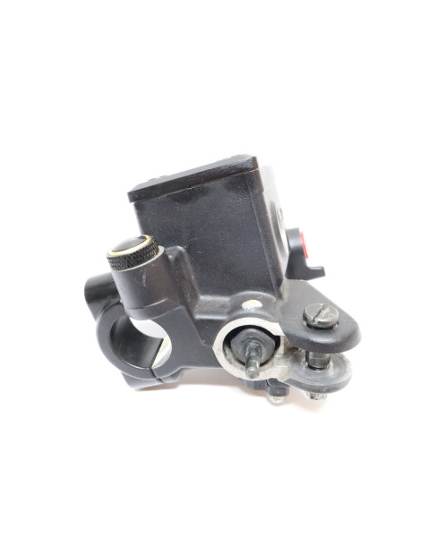 Yamaha MT-07, bromscylinder fram 2