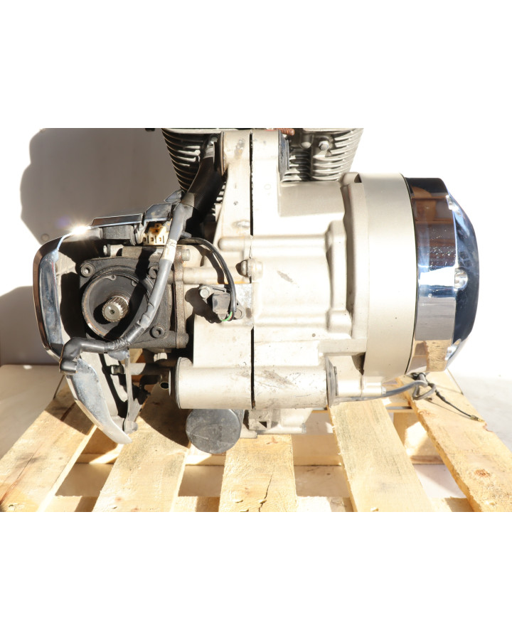 Honda VTX 1800, motor