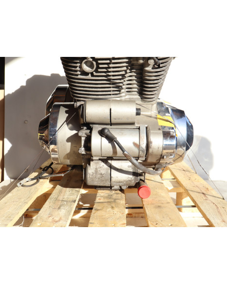 Honda VTX 1800, motor