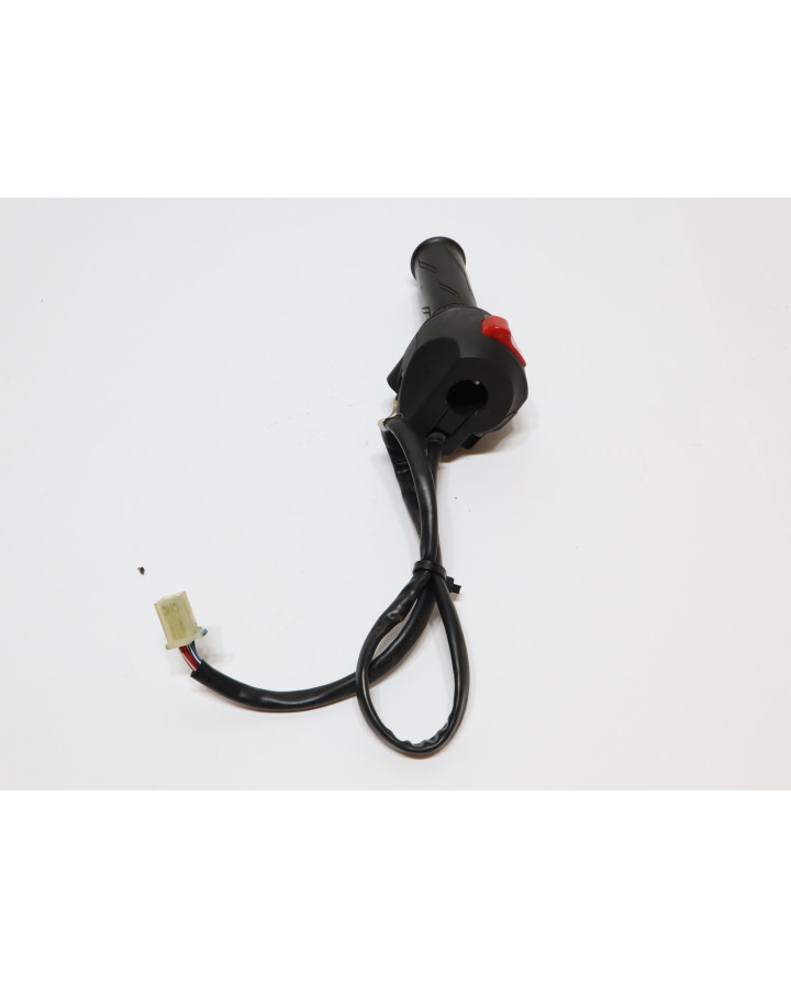 Yamaha YZF-R125, omkopplare med gashandtag höger