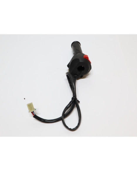 Yamaha YZF-R125, omkopplare med gashandtag höger