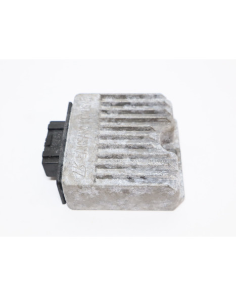 Aprilia SR50, voltregulator