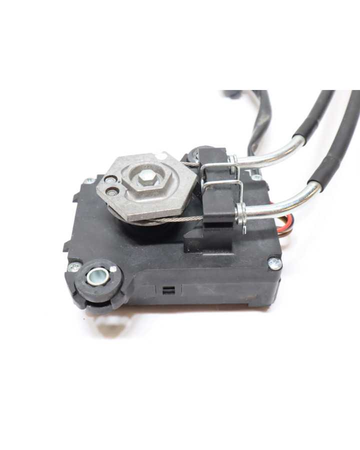 Suzuki GSX-S1000GT, avgasservo