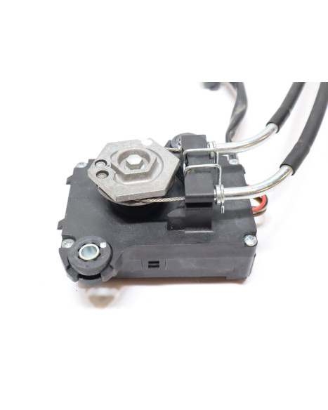 Suzuki GSX-S1000GT, avgasservo