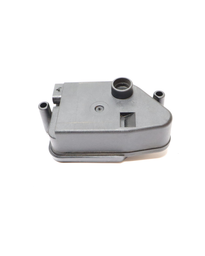 BMW S1000RR, avgasservo