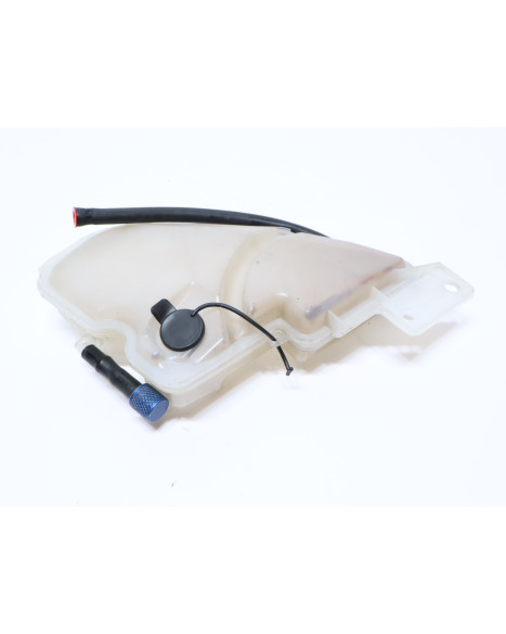 BMW S1000RR, expansionskärl