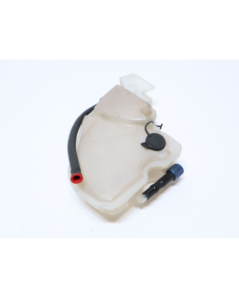 BMW S1000RR, expansionskärl