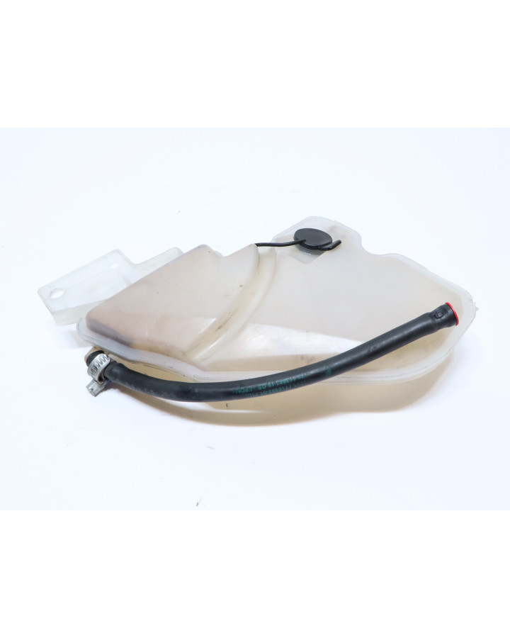 BMW S1000RR, expansionskärl