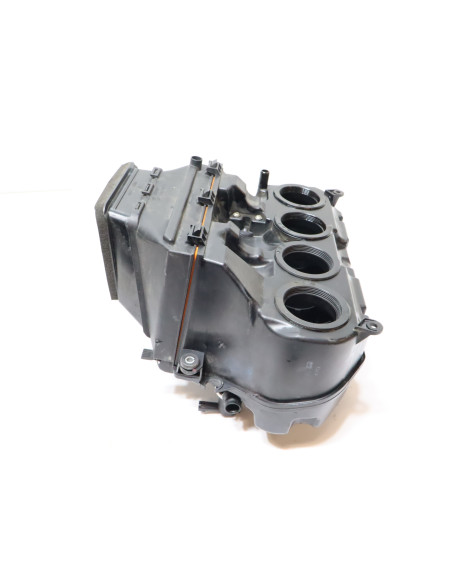 BMW S1000RR, luftburk