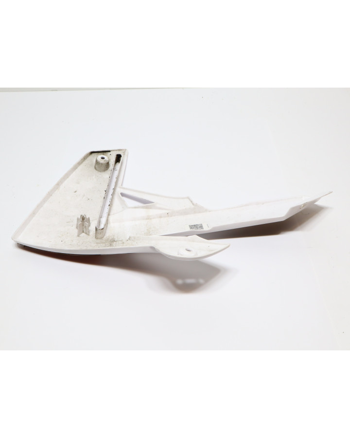 Rieju Drac, kylarvinge vänster