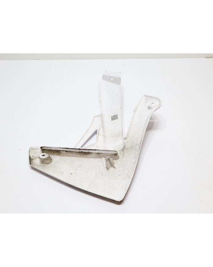 Rieju Drac, kylarvinge vänster