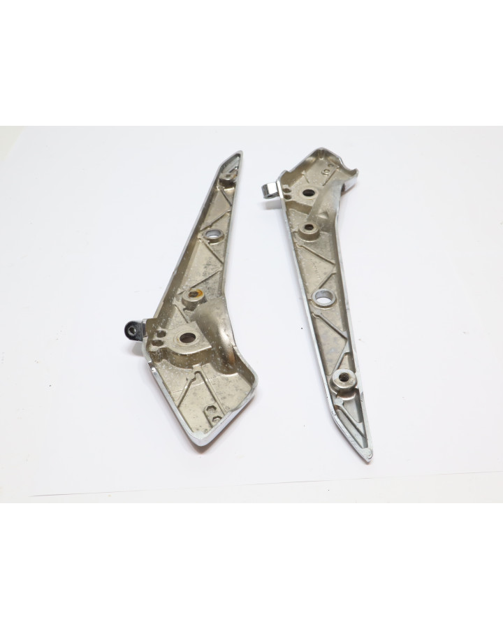 Honda VTX 1800, fäste bakskärm (par)