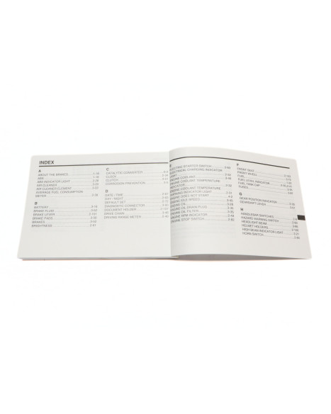 Suzuki GSX-8S, instruktionsbok