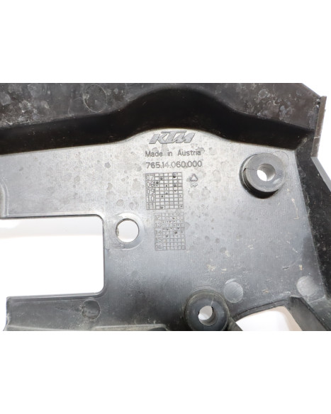 KTM 690 SMC R, fäste hastighetsmätare