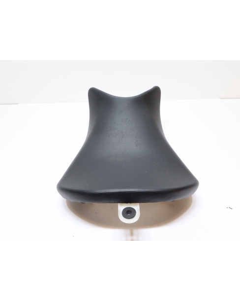 Suzuki GSX-S1000, sadel 2